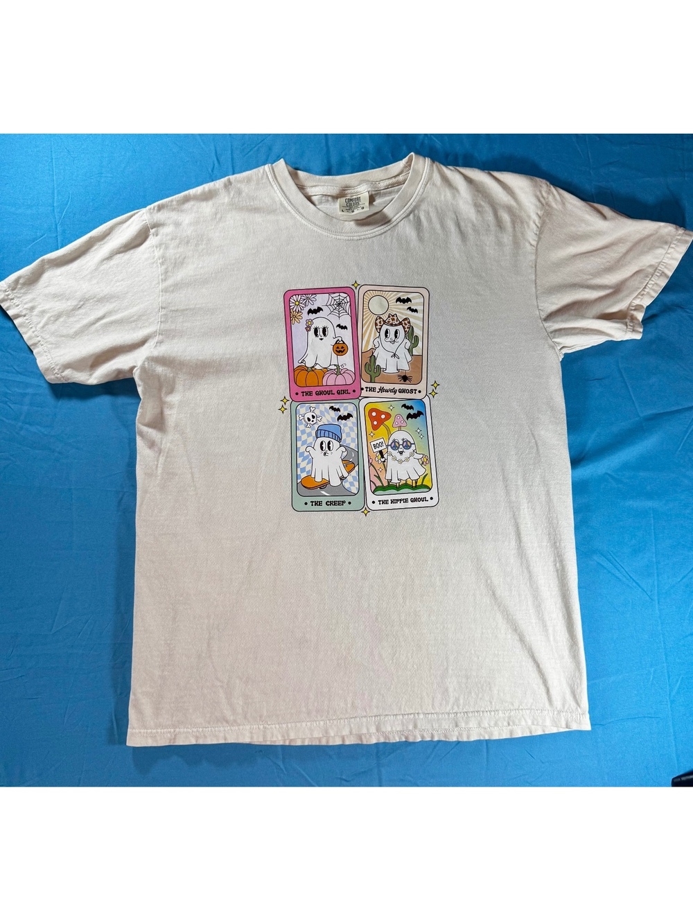 Comfort Colors Large Beige Graphic Ghost Halloween T-Shirt